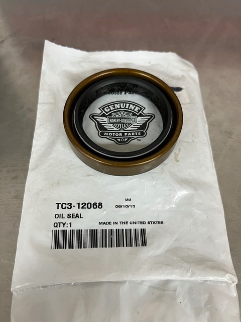 Сальник коленчатого вала OEM Harley-Davidson 12068