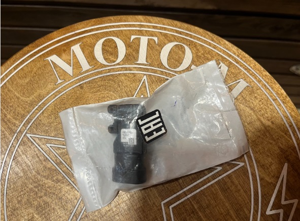 Датчик давления воздуха MAP Sensor OEM Harley-Davidson 32416-10