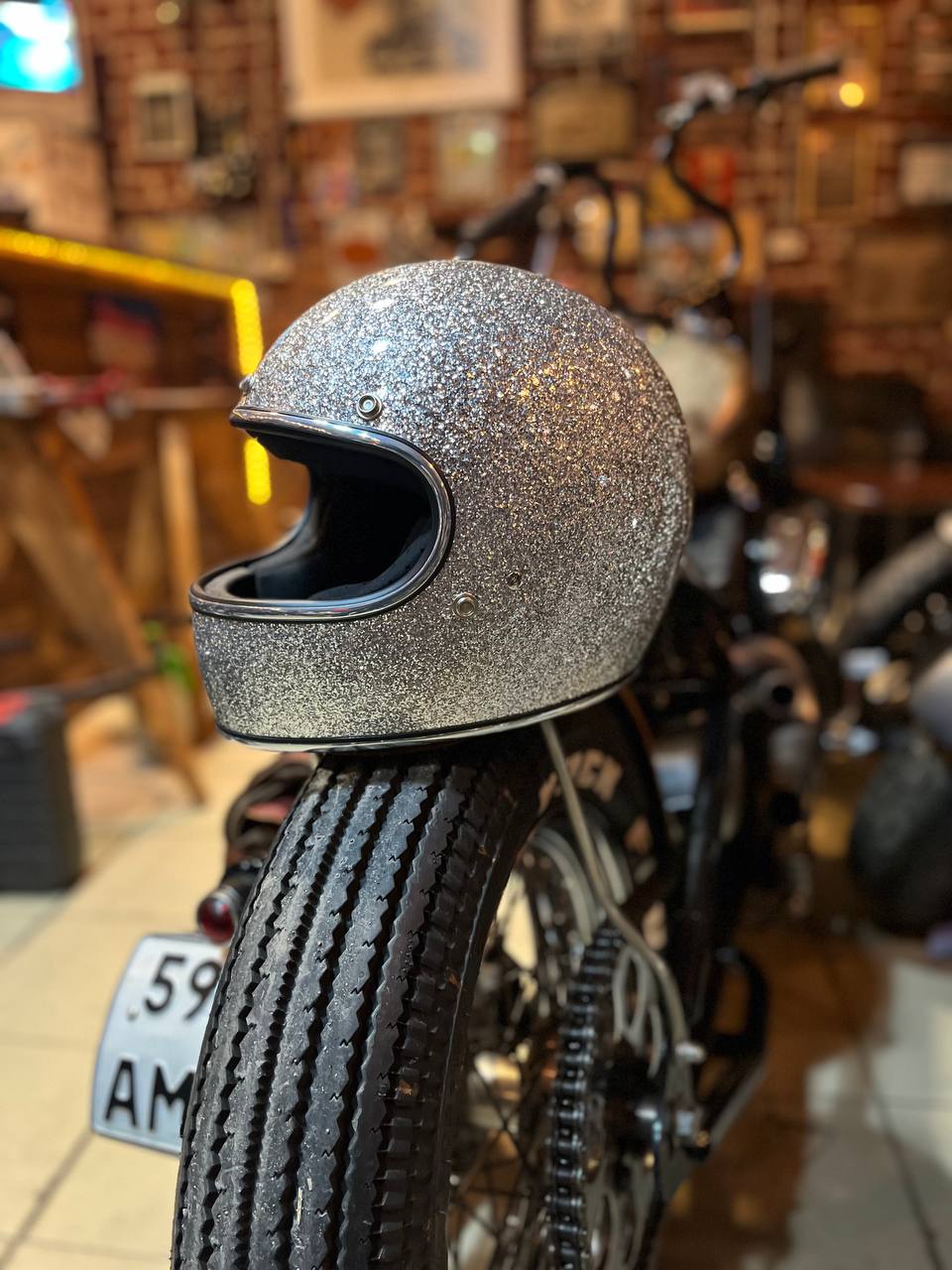 Шлем Biltwell Gringo - серебрянные флейки - размер XL - 0101-11436, 1002-405-505