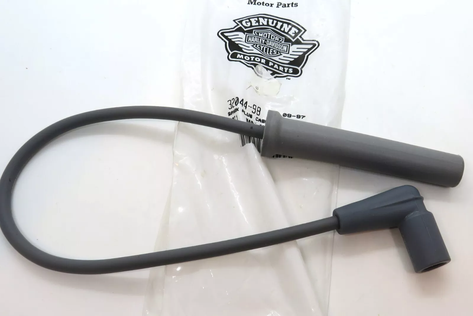 Свечной провод на передний цилиндр OEM Harley-Davidson 32044-98
