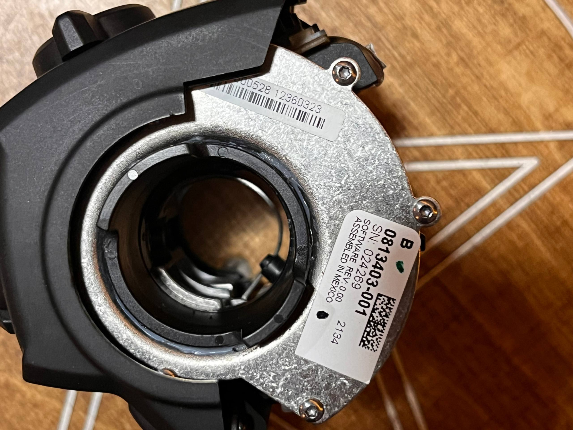 Комплект: Правый пульт с ручкой газа для RH1250S SPORTSTER S, RA1250S PAN AMERICA - OEM Harley-Davidson 71500523, 71500523А, 71500523A